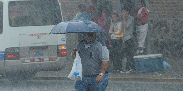 Onamet pronostica aguaceros para este lunes hasta las primeras horas de la noche