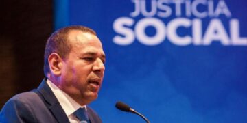 Instruyen a alcaldes de Justicia Social a intensificar preparativos ante efectos del huracán Beryl