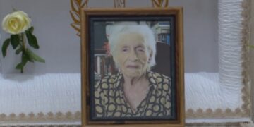 Velan restos de madre del presidente de la Comisión Nacional de Efemérides Patria