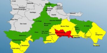 19 provincias y el DN bajo alerta por efectos de onda tropical y vaguada, según COE