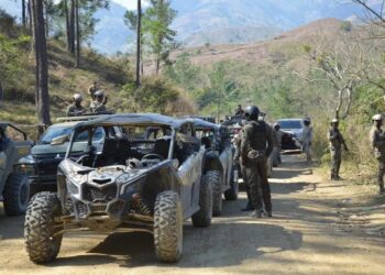 Ministro de Defensa recorre de norte a sur frontera domínico-haitiana