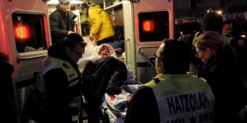 3 muertos y 7 heridos en un parque de New York, atropellados por una camioneta