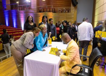 El Geopolitógo y maestro catedrático Jephté Lamy, pone en circulación libro