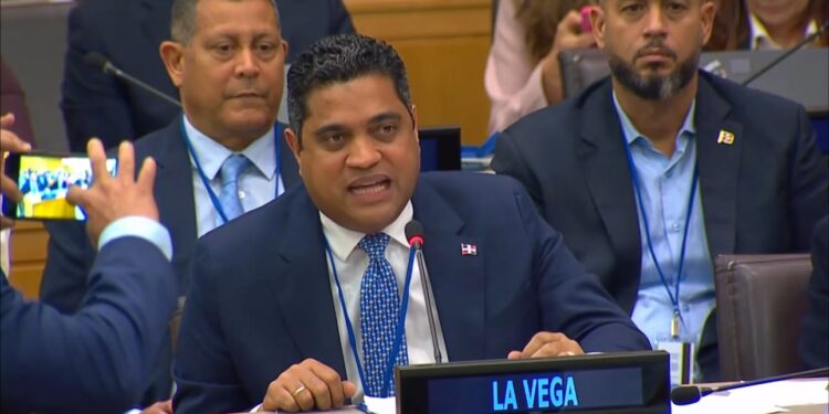 Kelvin Cruz solicita mayor apoyo a gobiernos locales en Foro Internacional en la ONU