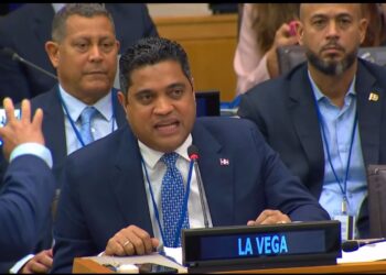 Kelvin Cruz solicita mayor apoyo a gobiernos locales en Foro Internacional en la ONU