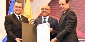 Experimentado diputado Alfredo Pacheco hace historia al obtener su quinto período en el Congreso