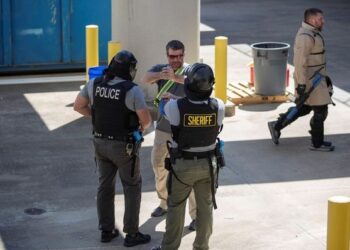 Al menos 4 muertos y 9 heridos en un tiroteo en un club nocturno de Estados Unidos