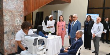 Senado realiza operativo oftalmológico a colaboradores