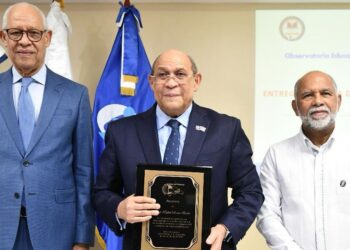 ADP designa Observatorio Educativo con el nombre del profesor Rafael Santos Badía