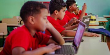 Ratifican cumplimiento y progresos en el Pacto Educativo; califica de desacertadas declaraciones ADP