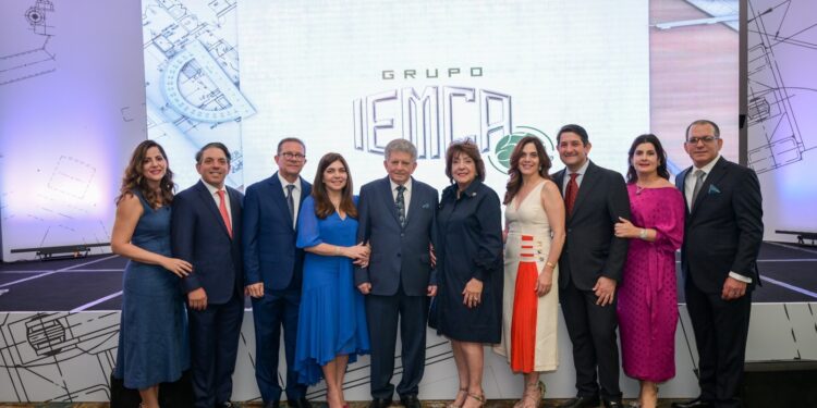 Grupo IEMCA celebra 55 Años de trayectoria reconociendo a sus colaboradores más antiguos