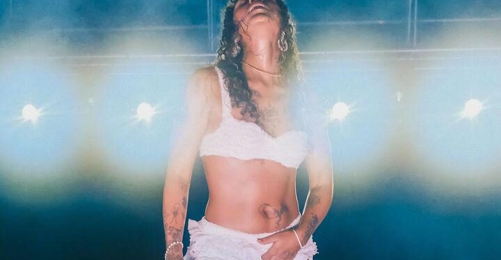 Tokischa llega como artista principal al Pride Barcelona 2024 y se presenta frente a 140,000 personas  Barcelona