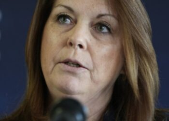 Jefa del Servicio Secreto asume responsabilidad por las fallas tras atentado a Donald Trump