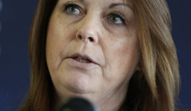 Jefa del Servicio Secreto asume responsabilidad por las fallas tras atentado a Donald Trump