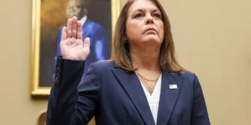 Directora del Servicio Secreto en EEUU, renuncia tras errores en mitin de Donald Trump