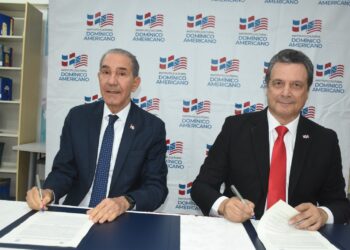 MESCyT y  Dominico Americano otorgarán 1,000 becas para estudiar inglés