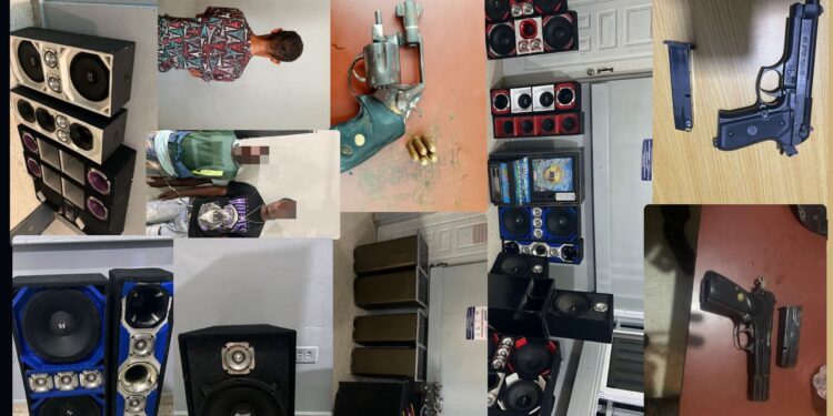 Policía ocupa armas de fuego bocinas por contaminación sónica y maquinas tragamonedas en Villa Mella, SDN