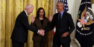 Obama no respalda a Kamala porque no cree que pueda ganarle a Trump