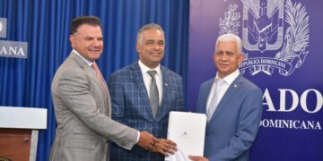 Presidente Abinader somete al Congreso Nacional traspaso de terrenos del fideicomiso público “Fondo de Desarrollo de Infraestructuras”