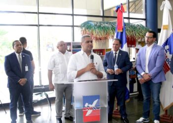 INPOSDOM apertura segunda edición feria de emprendedores "¡Más dominicano que nunca!"