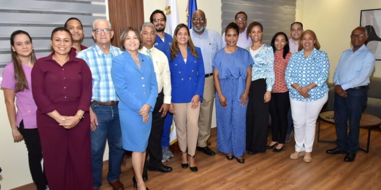 Gastroenterólogos presentan campaña para promover la prevención y tratamiento de las hepatitis