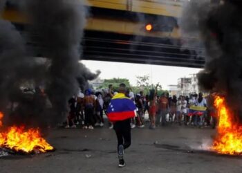 Suben a 11 los muertos en Venezuela en protestas contra resultado electoral, según ONG