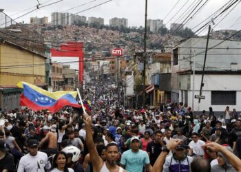Protestas en Venezuela dejan al menos 4 muertos, decenas de heridos y 46 detenidos