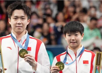 Atletas de Corea del Norte y Sur se toman selfie sugerida por deportista china