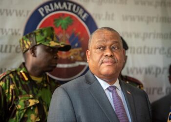 Primer ministro de Haití da tiempo límite a bandas para abandonar las armas