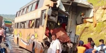 Al menos 18 muertos y 19 heridos en un accidente de autobús en el norte de la India