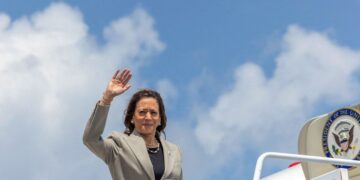 En menos de 24 horas Kamala Harris recauda casi 47 millones de dólares