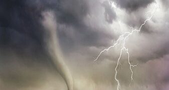 Siete tornados confirmados en Nueva York, este viernes se enviarán más equipos a otras zonas dañadas