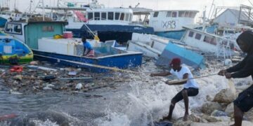 Al menos un muerto e "inmensa destrucción" en San Vicente y Granadinas por huracán Beryl