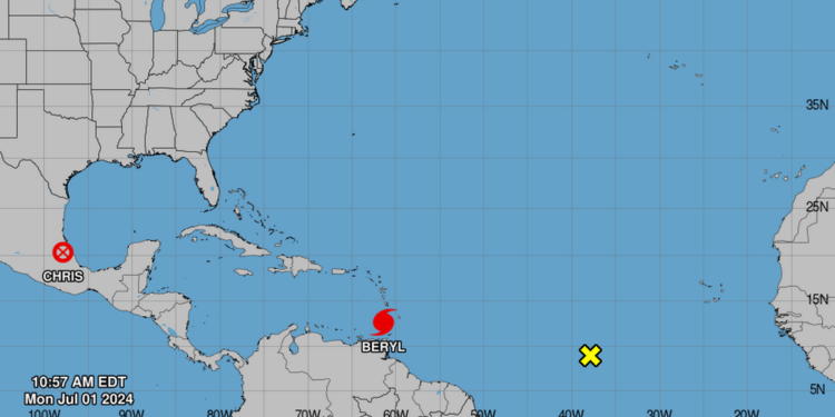 Ojo de Beryl toca tierra en la isla Carriacou; aumenta sus vientos a 140 mph