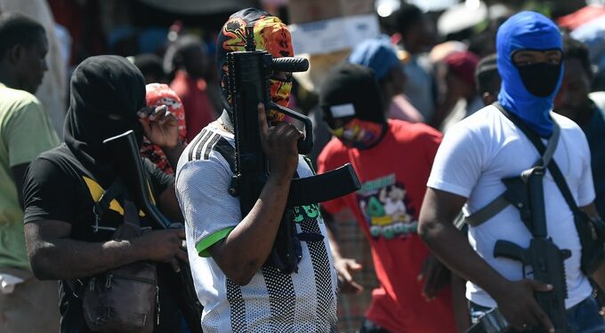 Bandas haitianas atacan caravana primer ministro haitiano