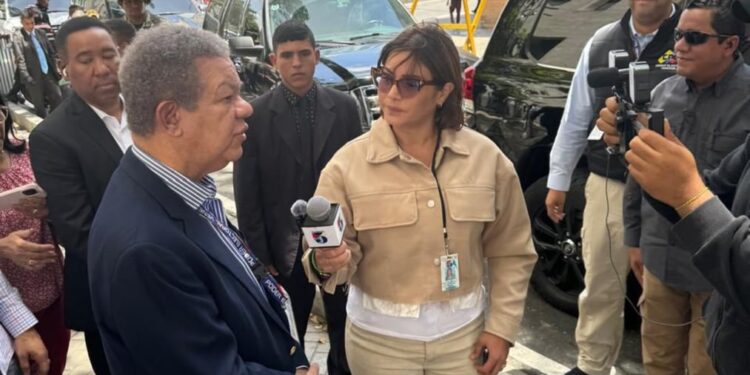 Leonel Fernández habla en relación al proceso electoral venezolano