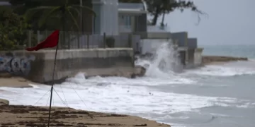 La tormenta Ernesto deja a casi un millón de personas sin luz en Puerto Rico