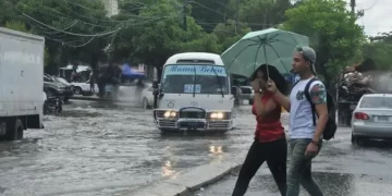 Incrementos nubosos con aguaceros locales esta tarde y oleaje peligroso para la costa atlántica
