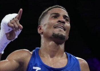 El boxeador Yunior Alcántara cae en semifinales, pero se alza con bronce histórico RD