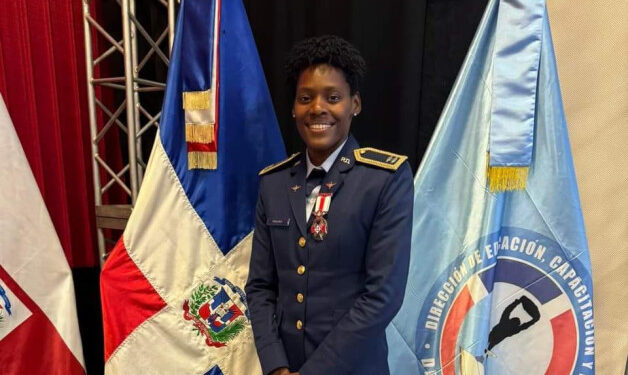 Marileidy Paulino es ascendida a primer teniente por la FARD