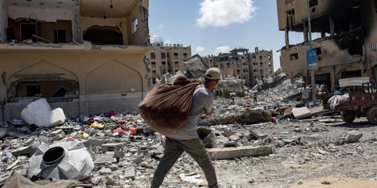 Más de 70 muertos y un centenar de heridos en ataques israelíes contra Gaza en último día