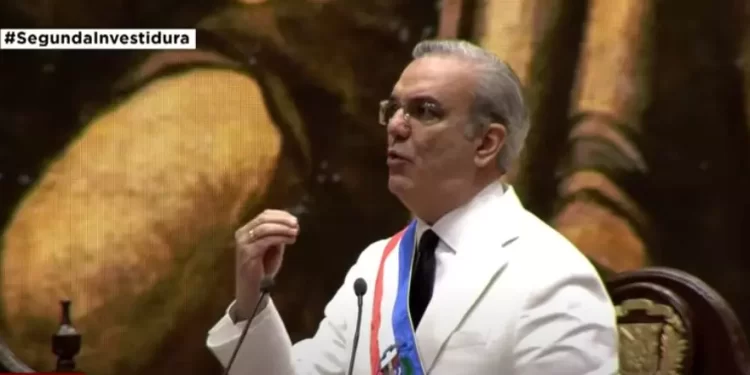 Abinader exige que se entreguen actas de elecciones en Venezuela