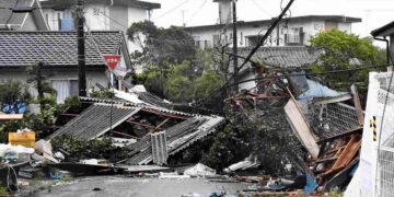 Al menos 3 muertos y 83 heridos por tifón Shanshan que azotó el sur de Japón