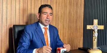 Nelson Gutiérrez condena agresión contra tres miembros de la prensa en Santiago