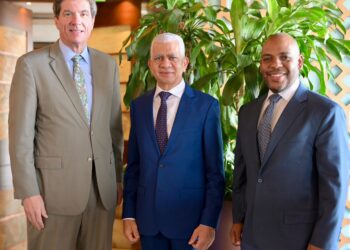 Presidente Senado y Subsecretario Estado de Crecimiento Económico, Energía y Medio Ambiente de EU se reúnen