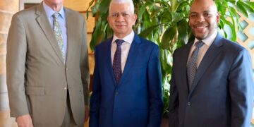 Presidente Senado y Subsecretario Estado de Crecimiento Económico, Energía y Medio Ambiente de EU se reúnen