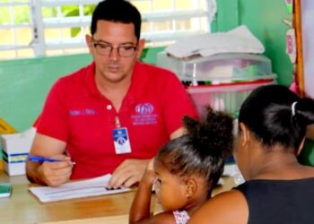 Operativo médico impacta más de 200 personas en Cabral