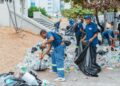 ADN limpia alrededores del Palacio Municipal simultáneamente a realización de Plásticos por Escolares