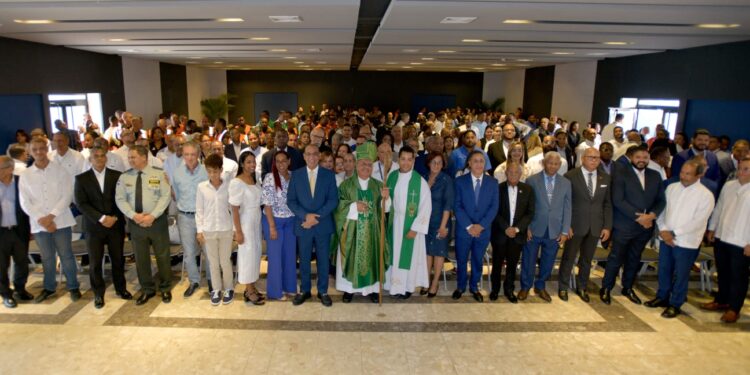 Deligne Ascención llama a servidores MOPC a tener humildad en el ejercicio de sus funciones