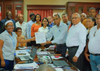 Maestros se proponen bienestar en escuela y dignificación docente desde dirección ADP.